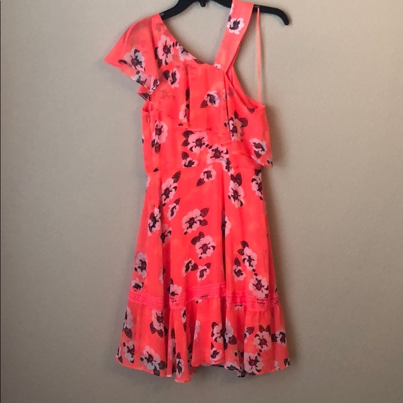 NWT Express one shoulder dress - Picture 2 of 4